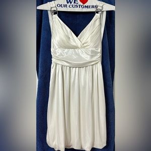 Backless Pearl white dress